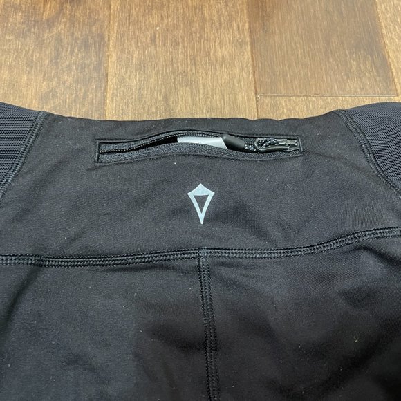 Ivivva Black Mesh Accent Leggings sz 7 - Picture 6 of 11